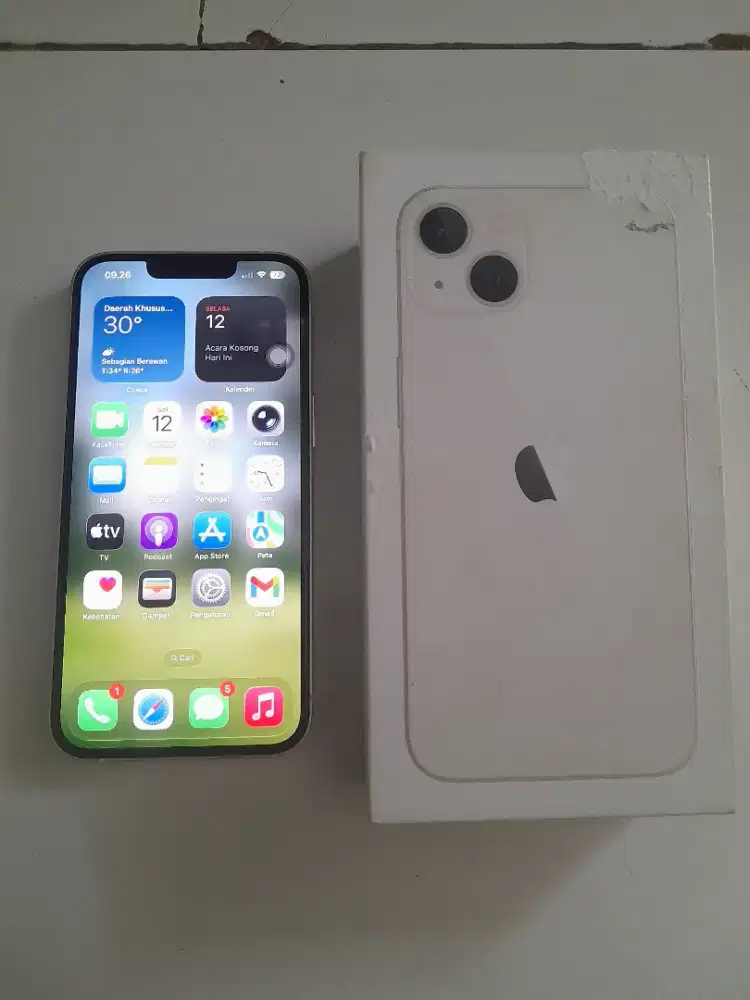 Iphone 13 starlight 128GB blibli