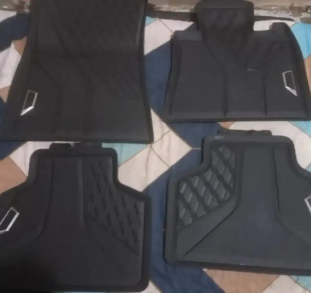 Karpet karet BMW original X5 F15 lca 2018-2024