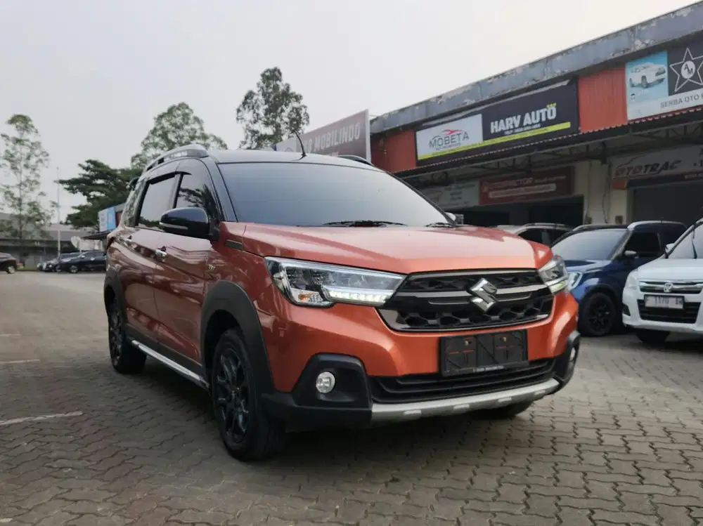 SUZUKI XL7 ALPHA HYBRID AT MATIC 2023 OREN