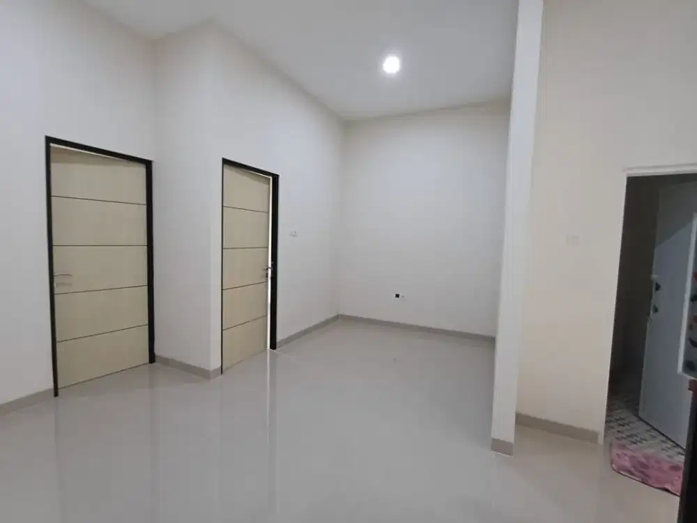 Ruko Strategis 2,5 Lantai di Boulevard Harapan Indah Bekasi – Siap Pakai & Sudah Renovasi