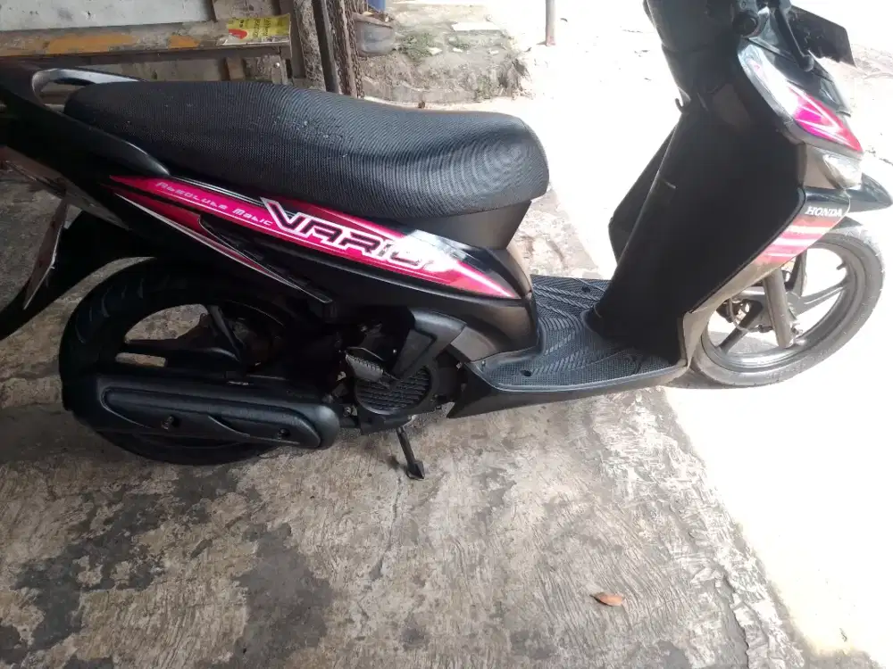 Jual Vario 110 karbu THN 2009