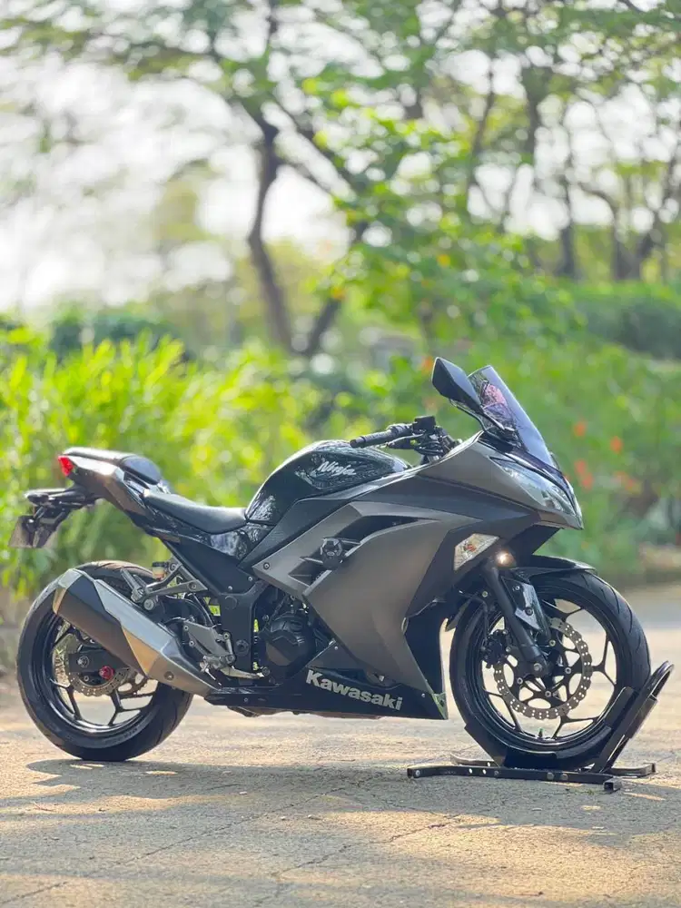 KAWASAKI NINJA 250 FI OLD 2015 BLACK GREY KM 12K PAJAK ON SIAP TOURING