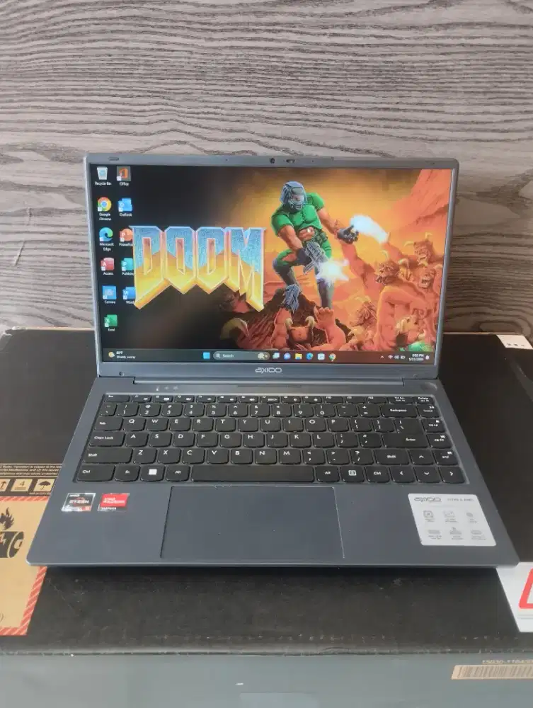 AXIOO HYPE 5  AMD X5  RYZEN 5-5000,Ram 8/ SSD 512gb VGA