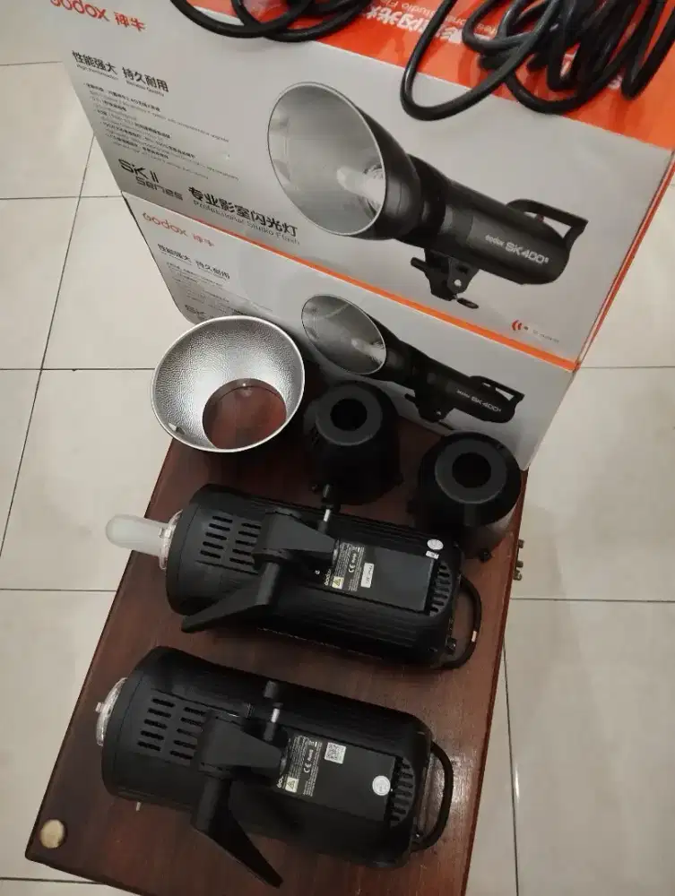 2 set lampu studio Godox SK400ii