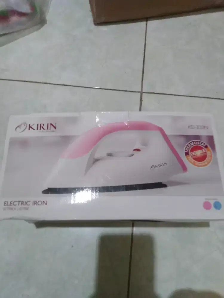 Setrika Electric Iron KIRIN KEI-320 N