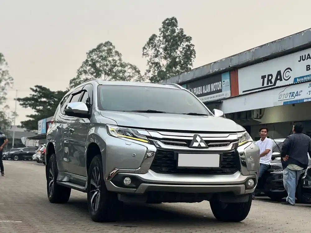 MITSUBISHI PAJERO DAKAR 4x2 AT MATIC 2018 SILVER SUNROOF