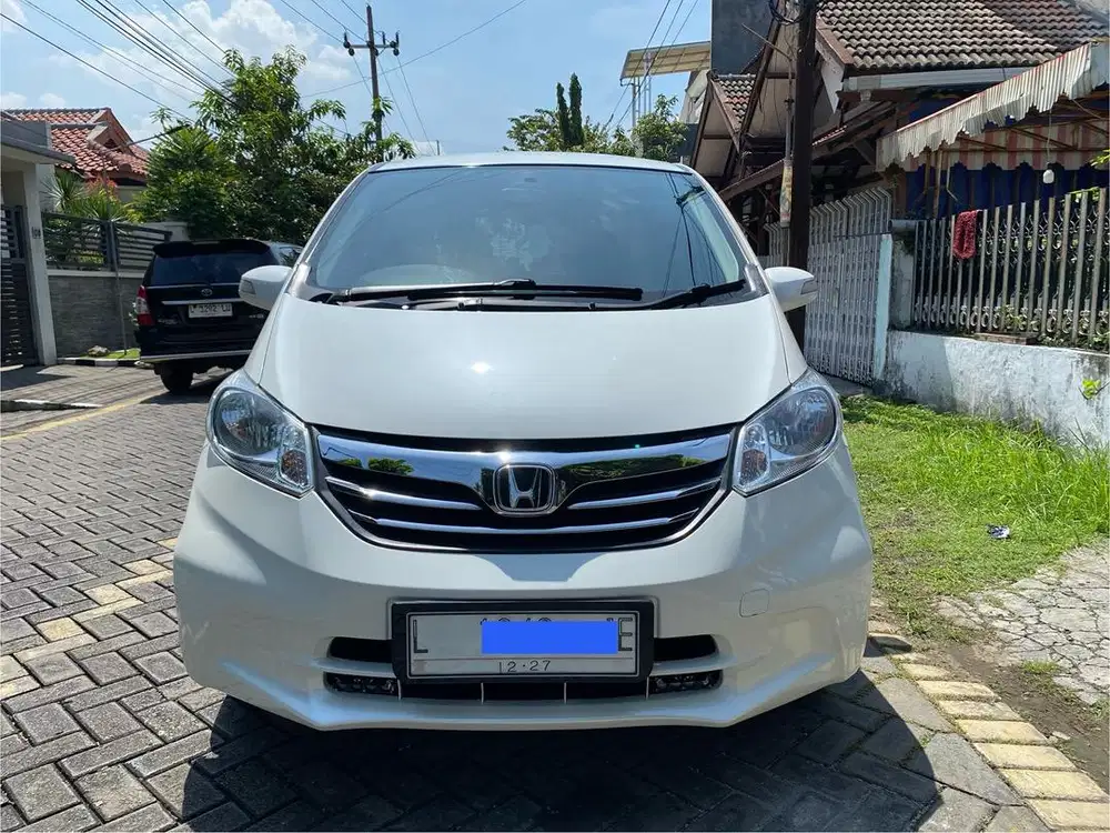 Honda Freed E PSD 2012 Automatic