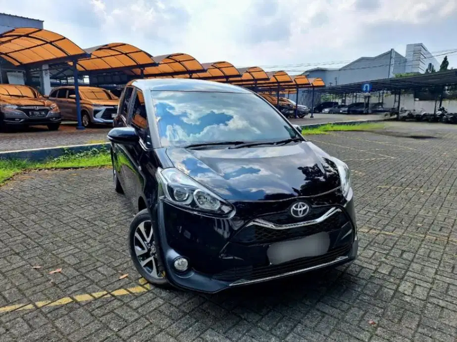 [OLXmobbi] PAJAK PANJANG - TOYOTA SIENTA 1.5 V MATIC 2021