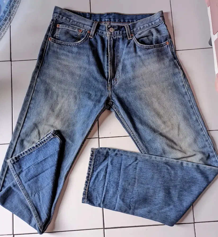Celana levis levi's original 551z semi reguler size 31