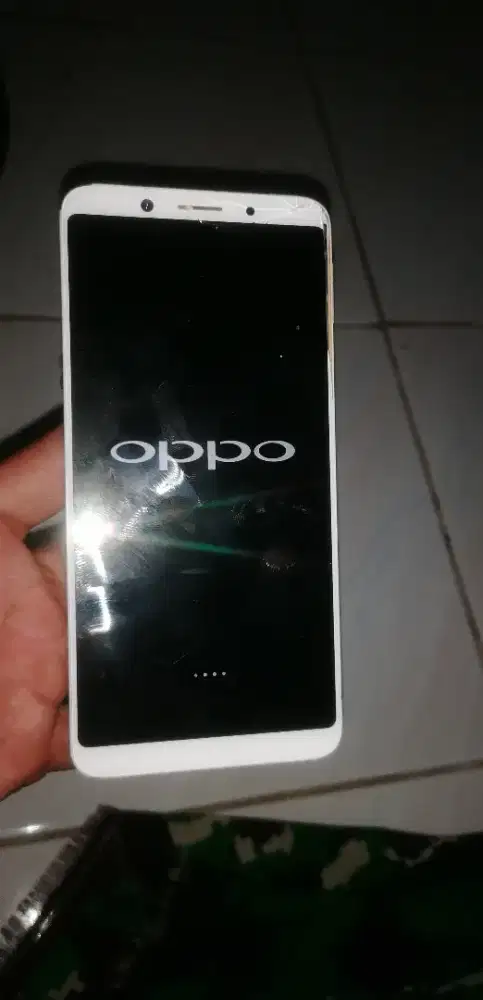 Oppo f5 mentok logo mego