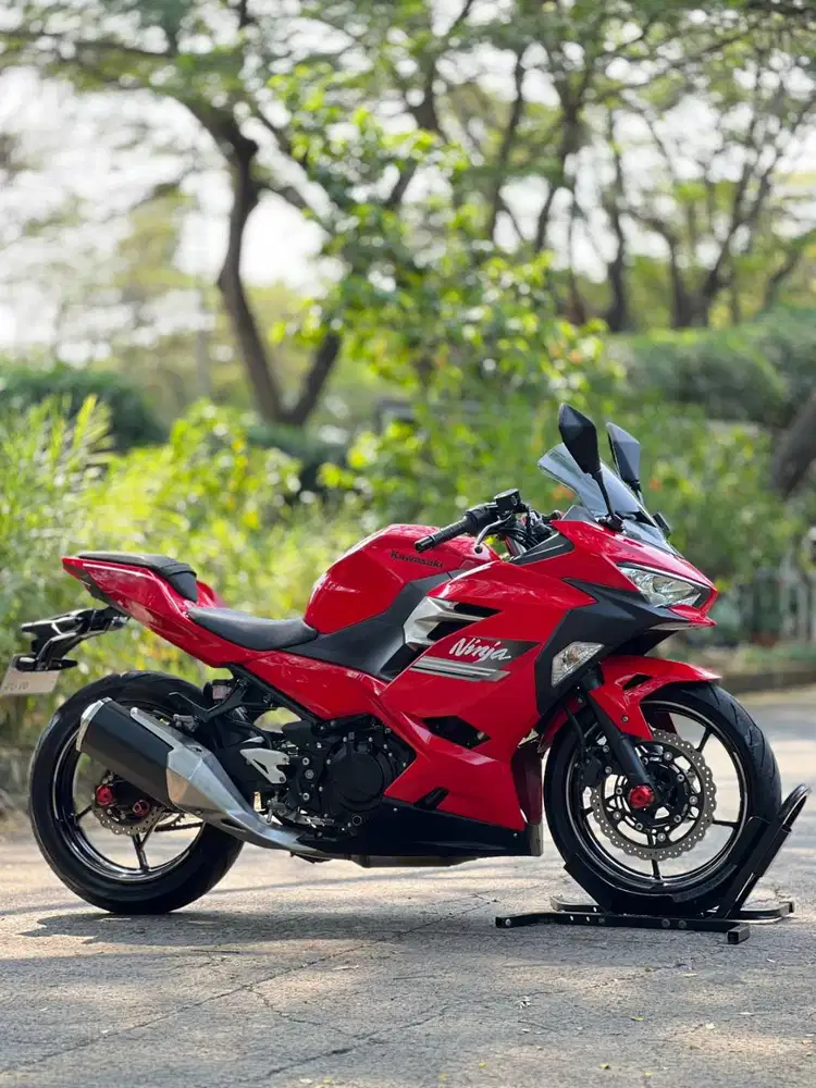 KAWASAKI NEW NINJA 250 FI 2021 MERAH KM 10K PAJAK ON TANPA PR