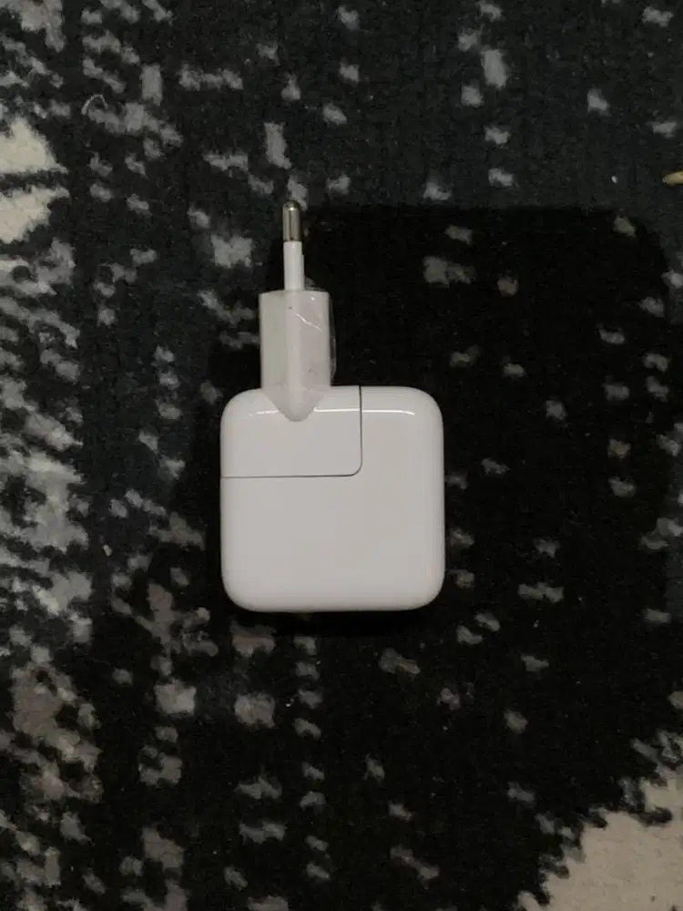 ORIGINAL APPLE ADAPTOR 12watt