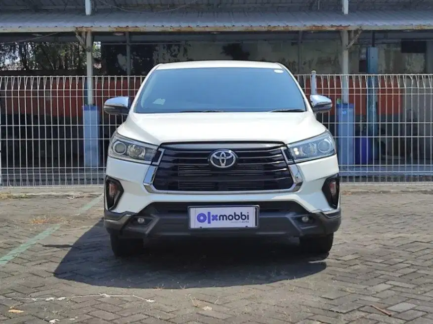 DP RINGAN - Kijang Innova 2.4 Venturer Solar-AT-2022 OT