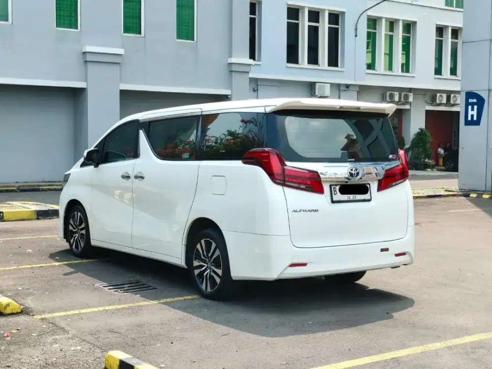 TOYOTA ALPHARD 2.5 AT 2018 New Model Mulus ISTIMEWA