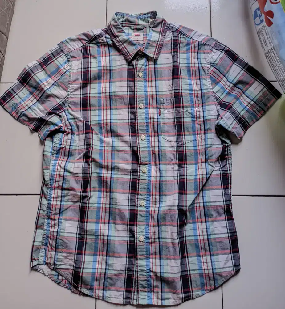 Kemeja levis levi's original size M