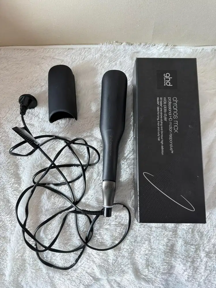 Preloved ghd Chronos Max Wide Like New