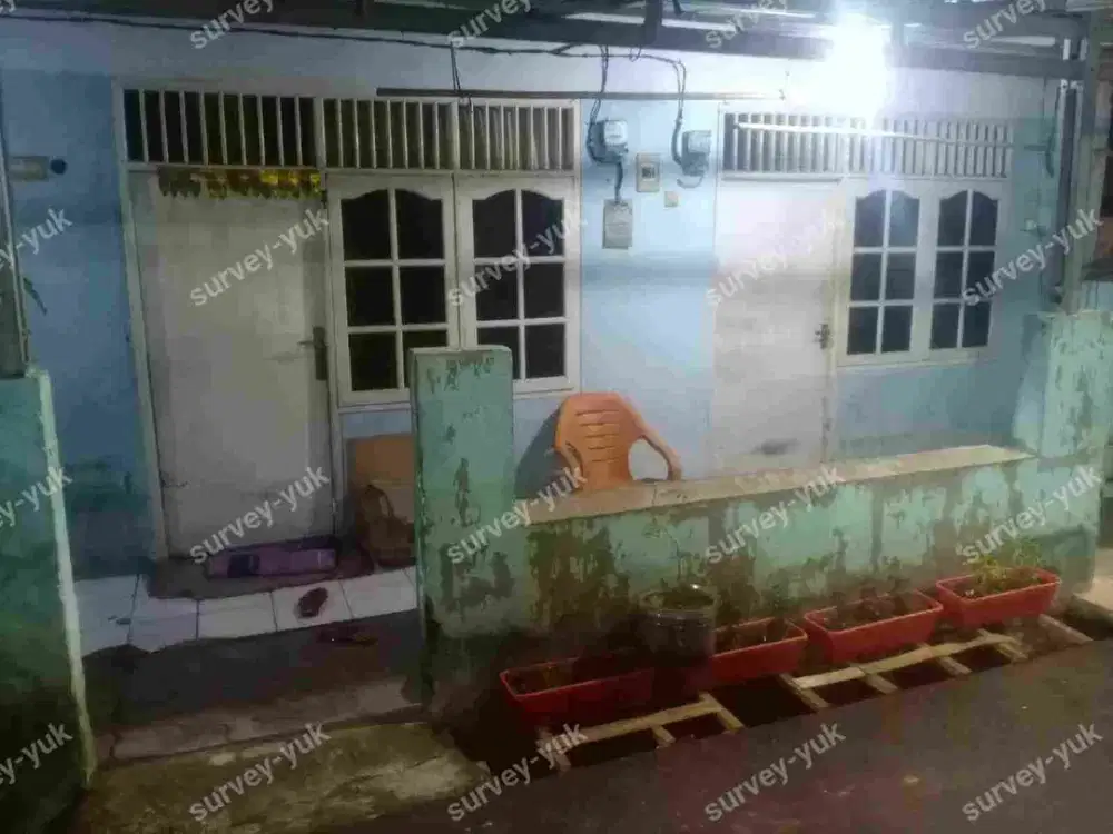 Kontrakan 2 unit/ pintu Lt 42 m2 SHM Bebas Banjir Pondok Karya Tangsel