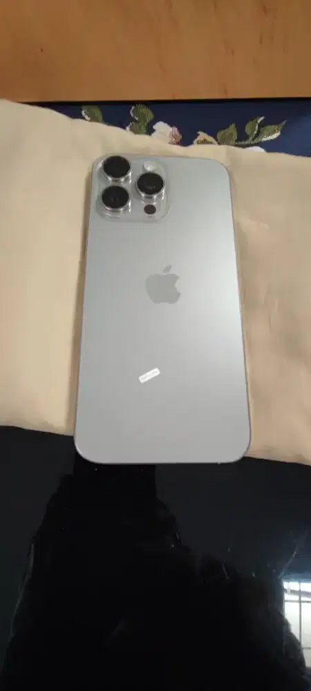 Di jual cepat I phone 16 pro max