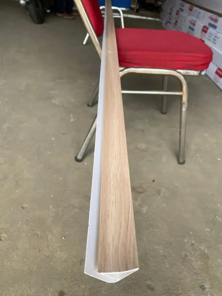 List profil PVC list tembok PVC serat kayu doff laminated