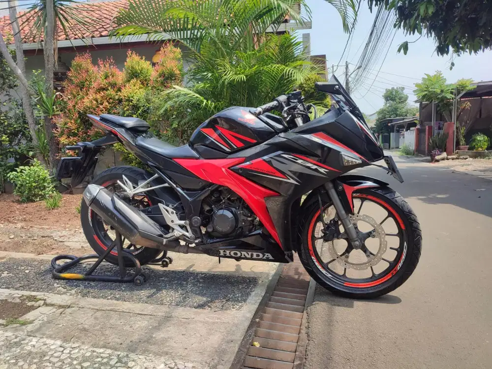 HONDA CBR 150R FACELIFT TAHUN 2019