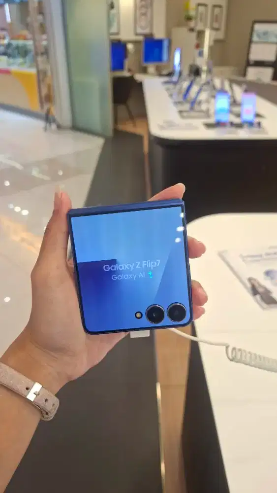 CICILAN SAMSUNG Z FLIP 7 PAKAI KREDIVO PROMO BUNGA MULAI 0%