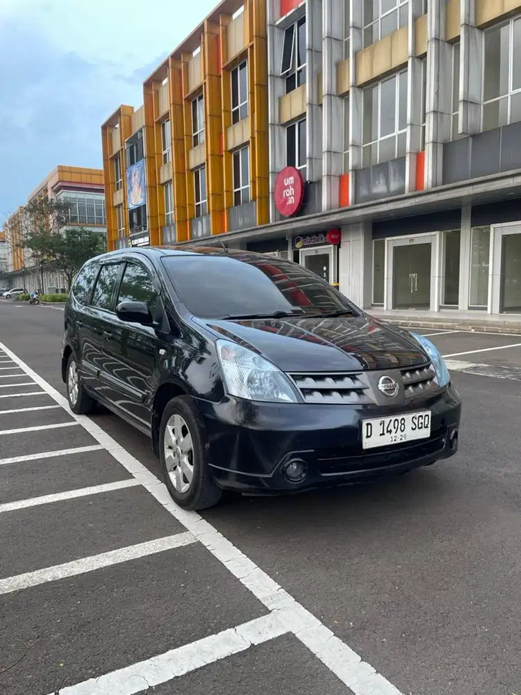 Nissan Grand livina 2009 Bensin