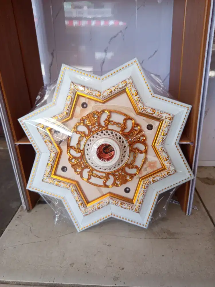 Ornamen plafon ukuran 30x30 cm hiasan lampu plafon hiasan plafon