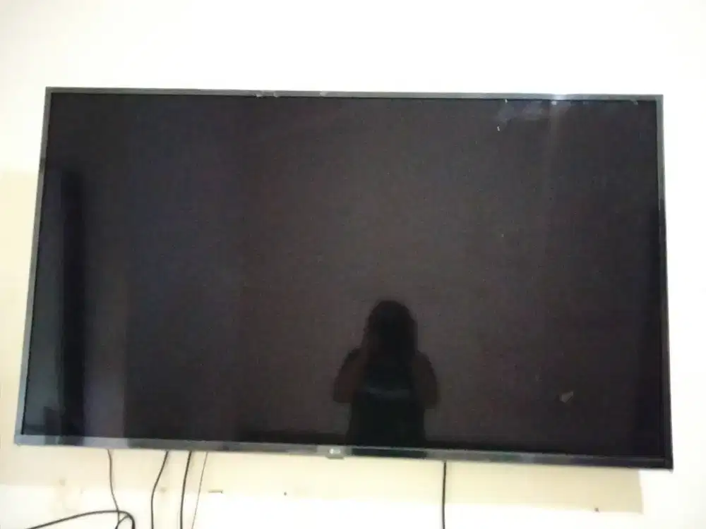 Dijual cepat tv LG smart 55 inch