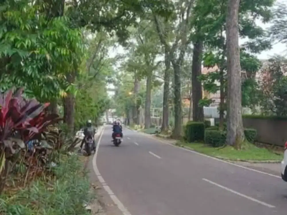 Rumah Luas Siap Huni di Jl. Cimanuk Citarum Bandung
