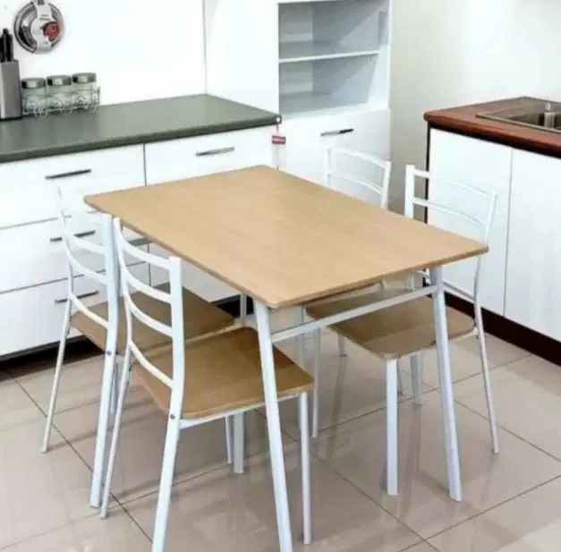 PROMO MEJA MAKAN SET 4 KURSI