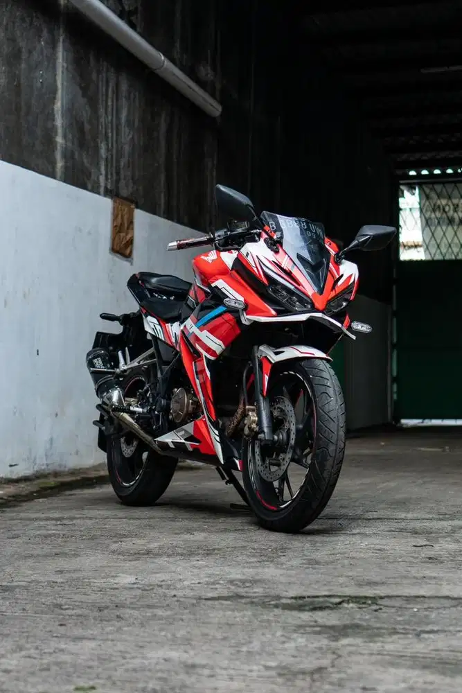 Honda cbr 150 modif