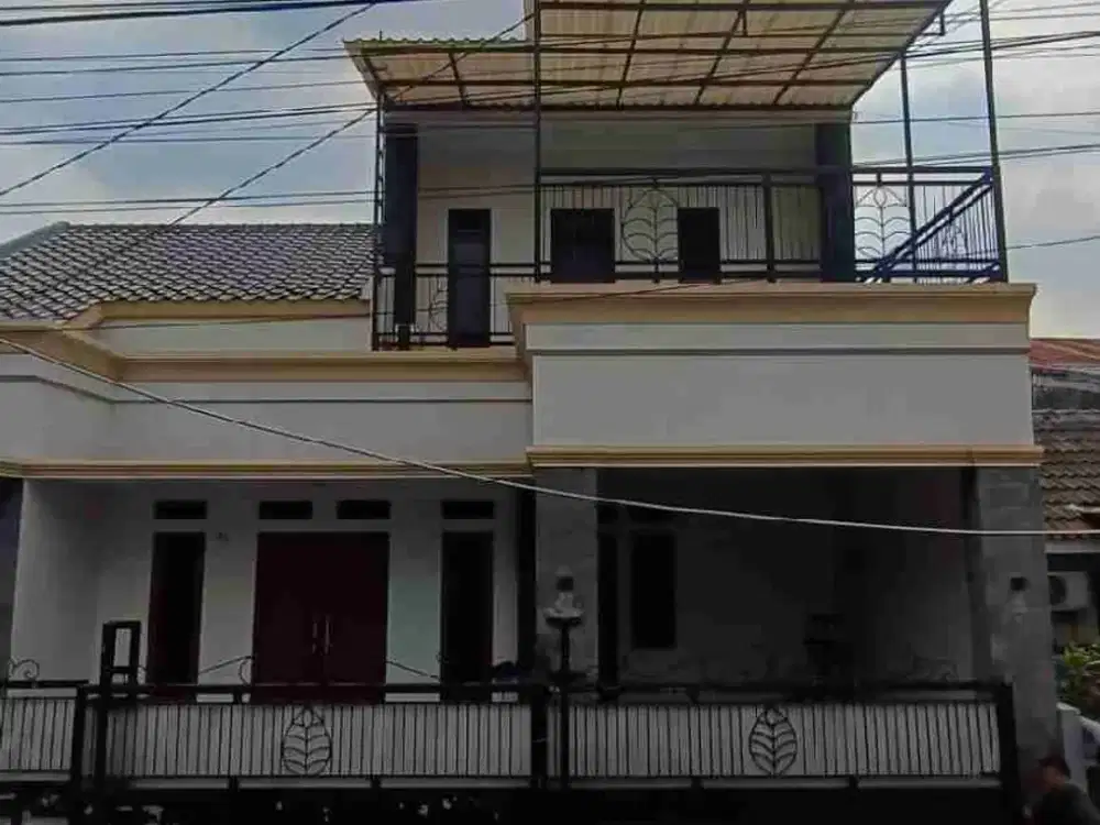 DIJUAL RUMAH DI DEPOK RAPIH TERAWAT SIAP HUNI