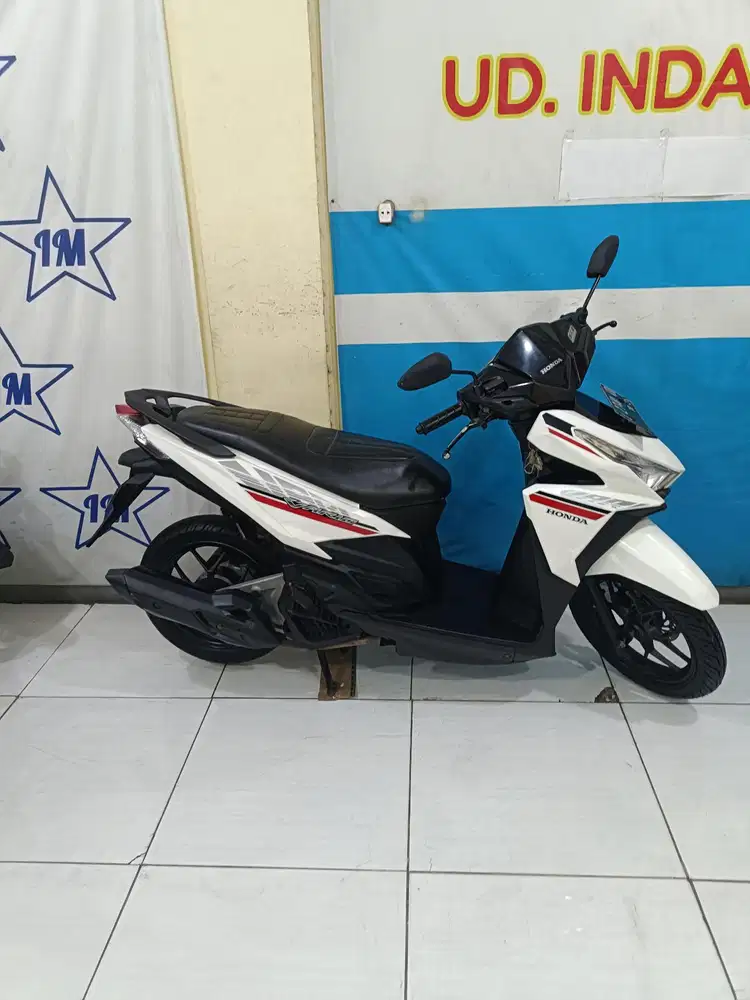 L Surabaya Honda VARIO ESP CBS SPORTY FI ECO 125 2016 tidak kredit