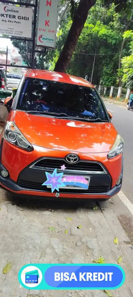 Dijual Mobil Pribadi Toyota Sienta .1.5 V Manual tahun 2016