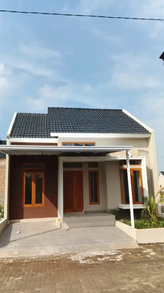Jual Rumah Sapphire Aesthetic Slawi Rumah Baru Hook Depan