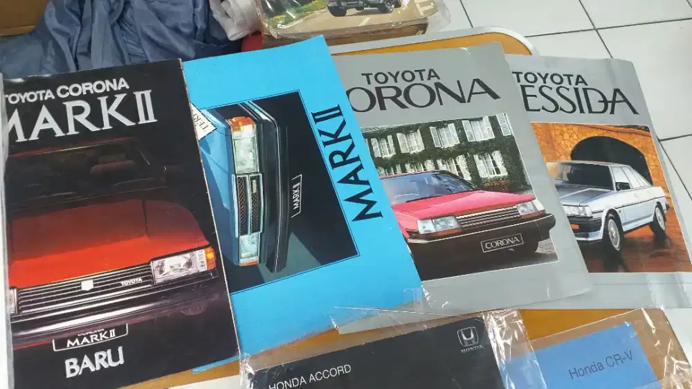 Jual Brosur, booklet ,katalog asli mobil jadul