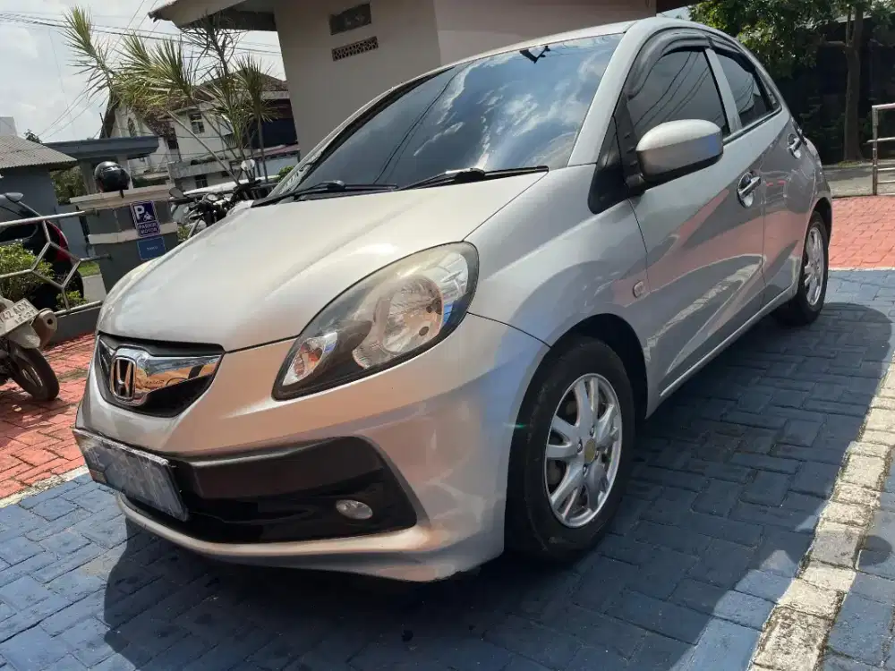 Honda Brio Satya E 1.2 MT 2015 Silver Tangan Pribadi