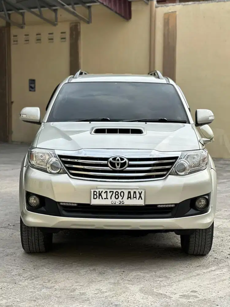 Toyota fortuner 2.5 G VNT AT MATIC 2013