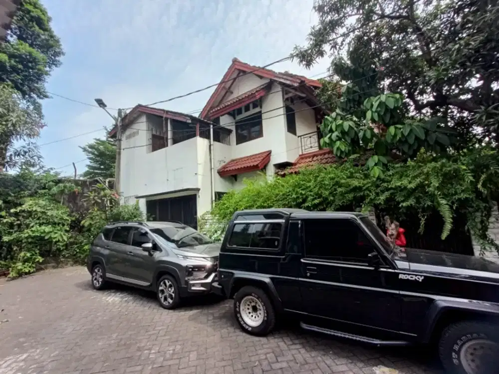 DIJUAL RUMAH BINTARO SEKTOR 4 JL CUCUR TIMUR