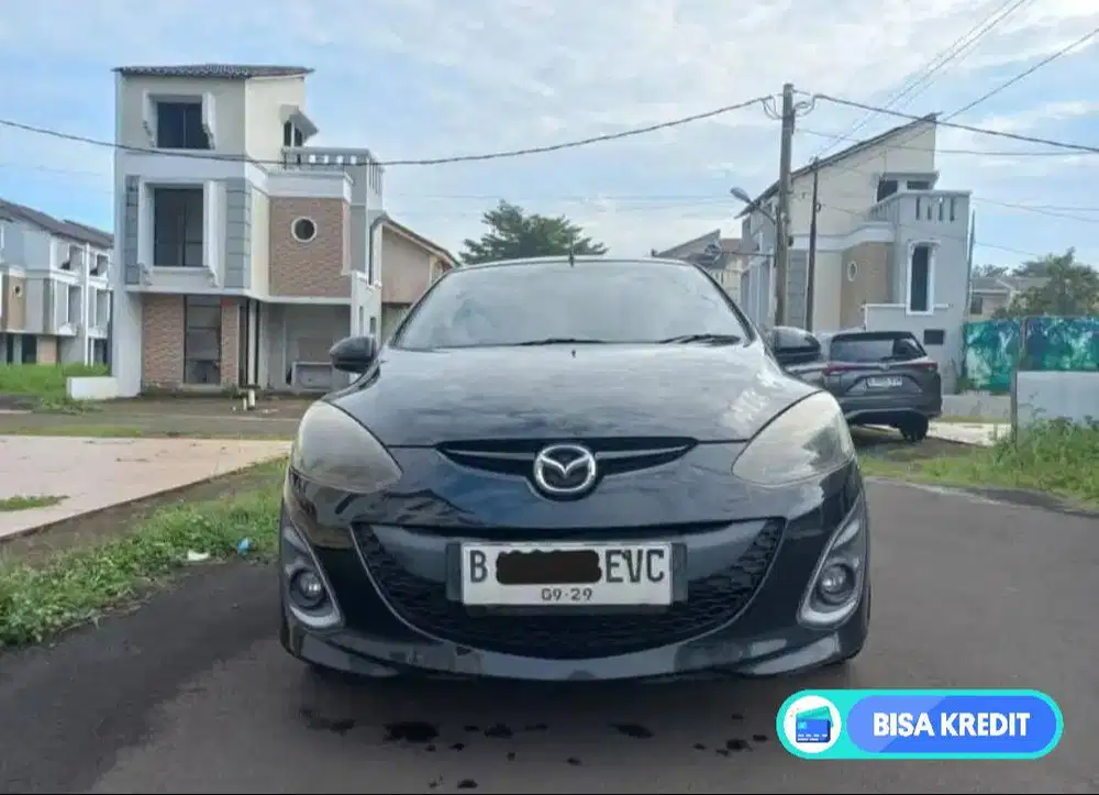 Mazda 2 2011 Bensin