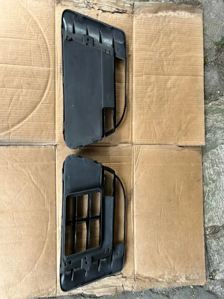 kisi kisi bumper depan VW Golf R MK6