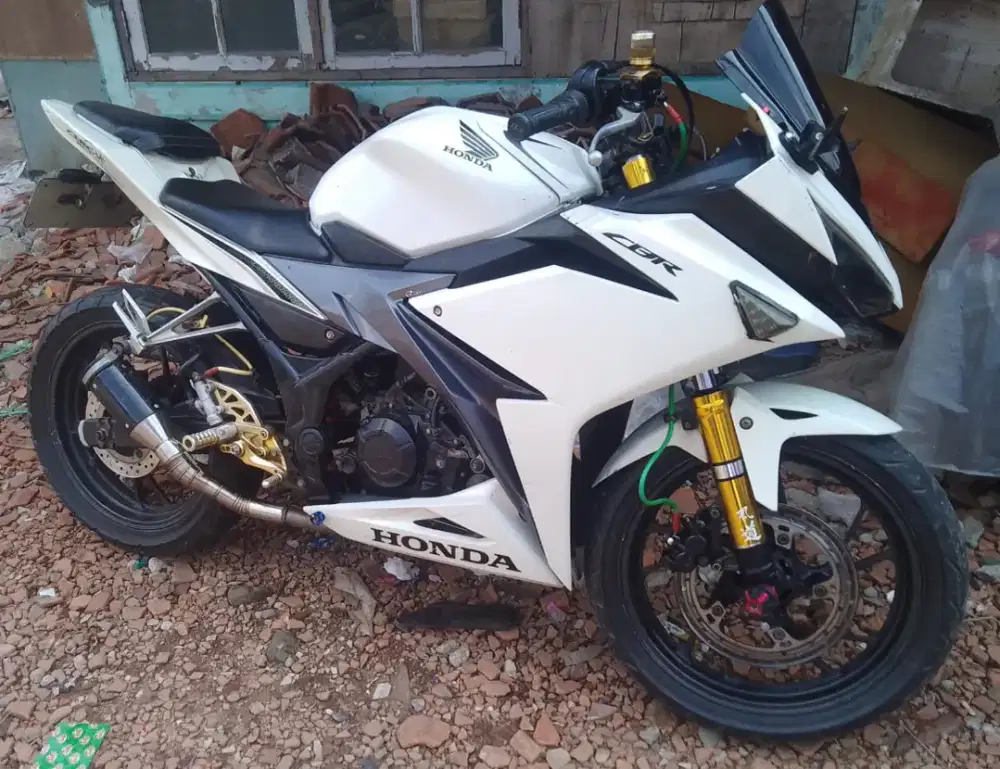 Di Jual Cepat Honda CBR 2016