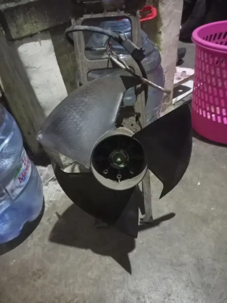 Kipas blower bekas AC