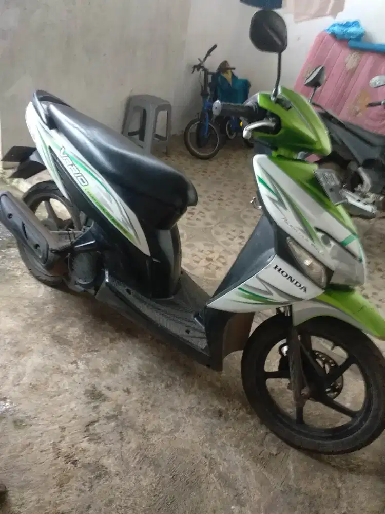 B.U. VARIO 2013 BPKB,STNK Lengkap Ada