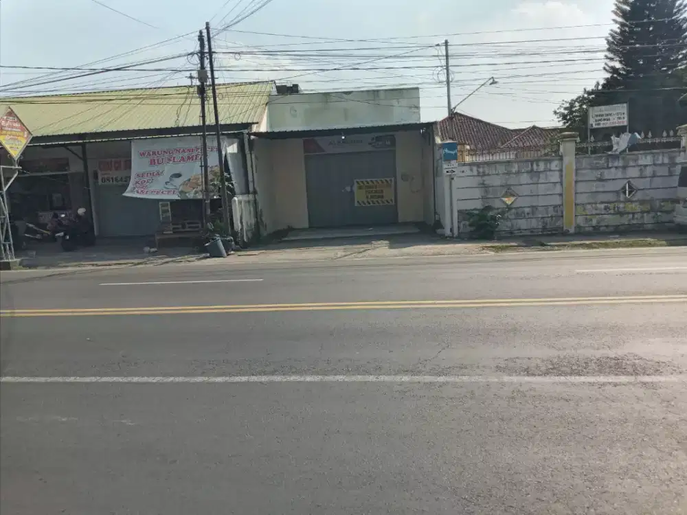 Dijual sebuah ruko + sebidang tanah.