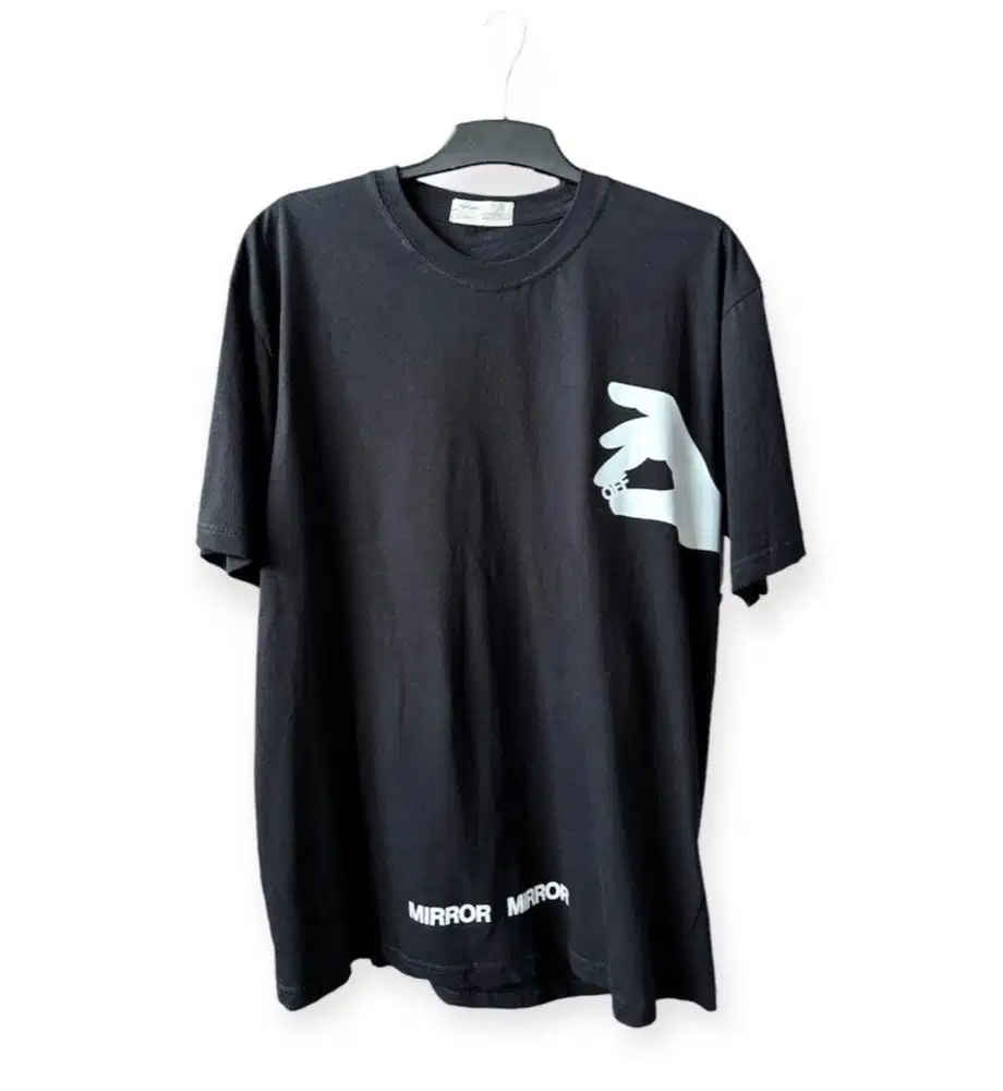 Kaos T-shirt thrift preloved ball unisex hitam