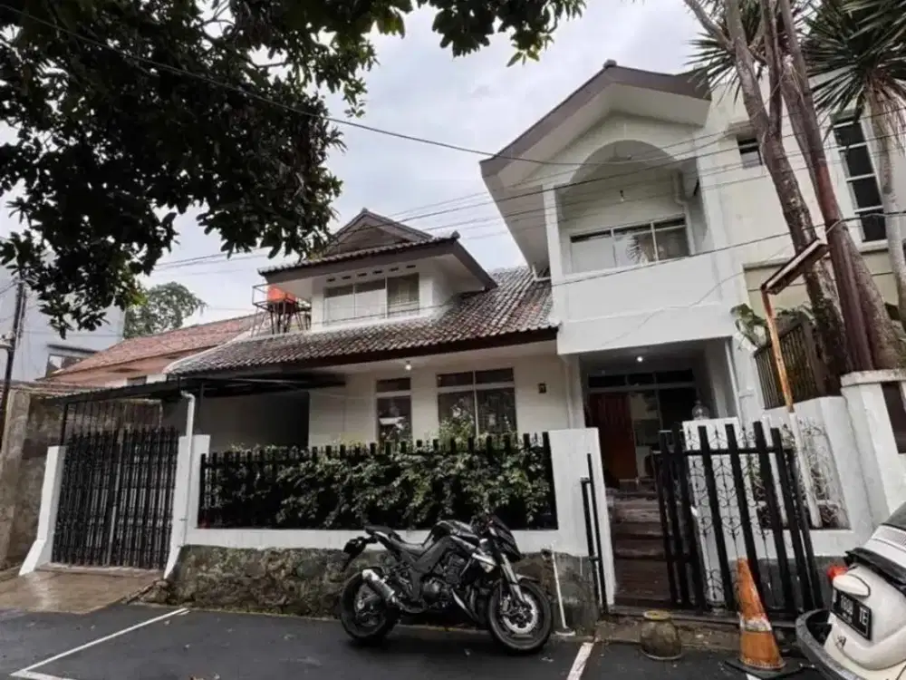 Rumah Terawat Sayap Cipaganti Jalan Boscha Bandung
