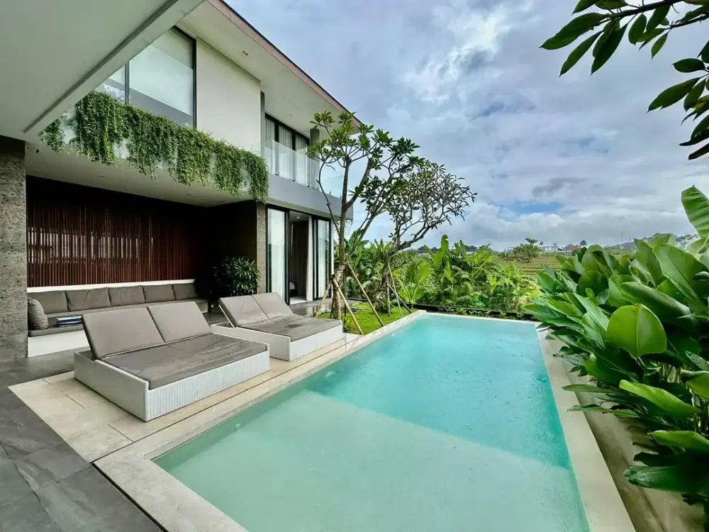 4 BEDROOMS LUXURY BEAUTIFUL RICEFIELD VIEW VILLA LOCATION AT BERAWA CANGGU