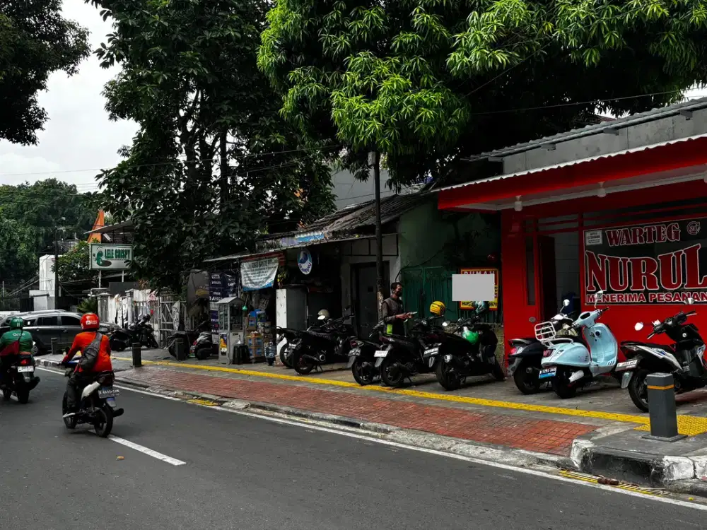 Rumah Tebet Barat Jaksel Akses Jalan 3 Mobil Lokasi Komersil