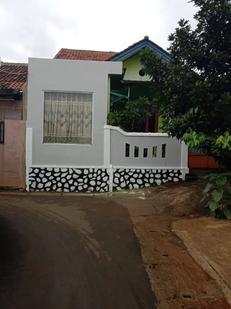 Dijual cepat rumah siap huni akses dekat dengan gerbang tol sawangan
